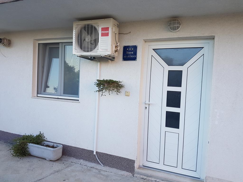 Apartment Roma Kaštela エクステリア 写真