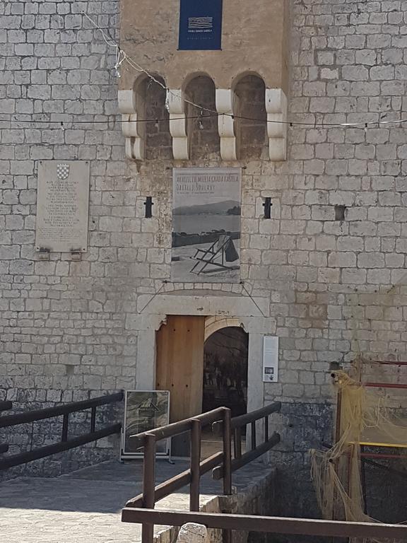 Apartment Roma Kaštela エクステリア 写真
